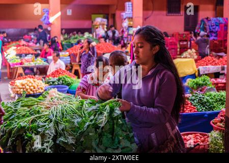 Marché, Santo Tomas Chichicastenango, République du Guatemala, Amérique centrale Banque D'Images