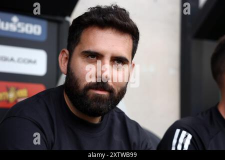 Varsovie, Pologne. 16 août 2024. L'entraîneur Goncalo Feio de Legia lors de la Ligue des conférences de l'UEFA, troisième tour de qualification, match de 2e manche entre Legia Varsovie et Brondby IF le 15 août 2024 au Pepsi Arena de Varsovie, Pologne - photo Piotr Matusewicz/DPPI crédit : DPPI Media/Alamy Live News Banque D'Images