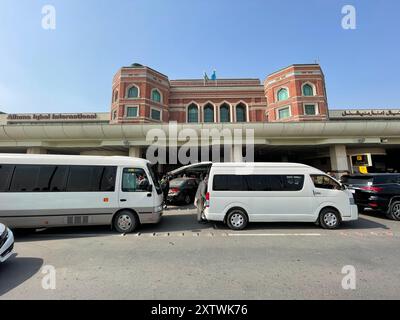 Aéroport de Lahore savoir aussi Allama Iqbal Aéroport International est le deuxième plus grand aéroport civil par le trafic au Pakistan ouvert en 1962 Banque D'Images