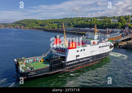 Ferry-boat arrivant à la ville écossaise de Wemyss Bay depuis Rothesay Banque D'Images