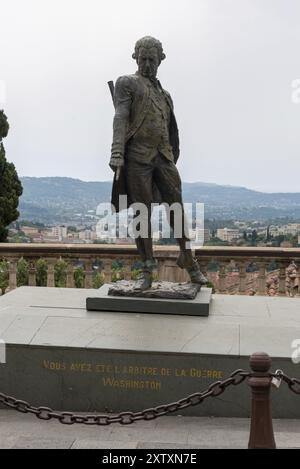 Statue en bronze de François Joseph Paul de Grasse, amiral français qui a contribué à la victoire du mouvement indépendantiste américain, Grasse, départ Banque D'Images