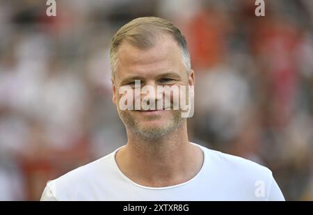 Directeur sportif Fabian Wohlgemuth VfB Stuttgart, portrait, sourires, MHPArena, MHP Arena Stuttgart, Bade-Wuertemberg, Allemagne, Europe Banque D'Images