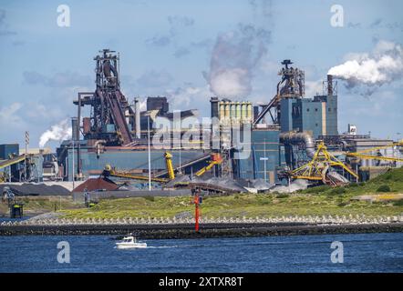 L'usine sidérurgique et métallurgique de Tata Steel à IJmuiden, Velsen, Hollande du Nord, pays-Bas, la plus grande zone industrielle des pays-Bas, 2 grenailles de soufflage Banque D'Images