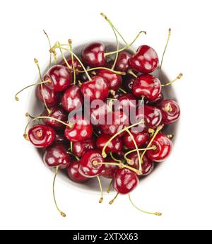 Partie de cerises comme détaillé close-up shot isolé sur fond blanc Banque D'Images