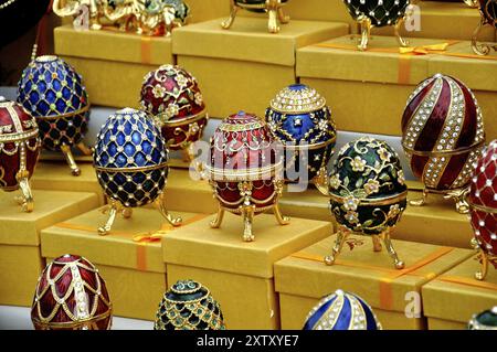 Vente de souvenirs sur le mont des Moineaux à Moscou Banque D'Images