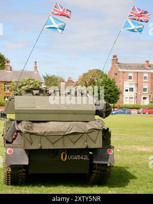 Véhicules militaires sur Lytham Green, Lytham St Annes, Lancashire, Royaume-Uni, Europe pendant le festival de guerre 2024. Banque D'Images