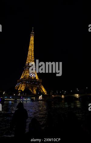 Tour Eiffel pendant les Jeux Olympiques de Paris 2024 Banque D'Images