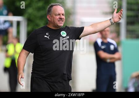 Mainz, Allemagne. 17 août 2024. Football : DFB Cup, Schott Mainz - SpVgg Greuther Fürth, 1er tour, Stadion am Bruchweg. Fürth entraîneur Alexander Zorniger. Crédit : Torsten Silz/dpa/Alamy Live News Banque D'Images