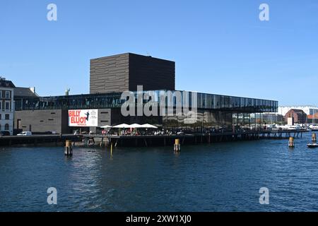 Copenhague, Danemark - 1er août 2024 : Théâtre royal danois (Det Kongelige Teater). Banque D'Images