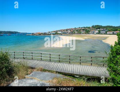 Promenade en bois à Aldan, Galice, Espagne Banque D'Images