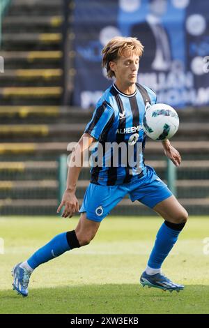 Roeselare, Belgique. 17 août 2024. Le SEM Audoor du Club photographié en action lors d'un match de football entre le Club NXT et le KSC Lokeren-Temse, à Roeselare, le premier jour de la deuxième division 2023-2024 'Challenger Pro League' 1B du championnat belge, samedi 17 août 2024. BELGA PHOTO KURT DESPLENTER crédit : Belga News Agency/Alamy Live News Banque D'Images