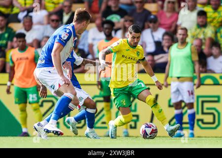 Norwich, Royaume-Uni. 17 août 2024. Borja Sainz de Norwich City court avec le ballon lors du match du Sky Bet Championship Norwich City vs Blackburn Rovers à Carrow Road, Norwich, Royaume-Uni, le 17 août 2024 (photo par Izzy Poles/News images) à Norwich, Royaume-Uni le 17/08/2024. (Photo par Izzy Poles/News images/SIPA USA) crédit : SIPA USA/Alamy Live News Banque D'Images