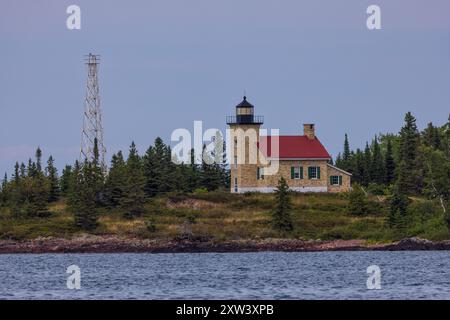 Phare de Copper Harbor le long du lac supérieur Banque D'Images