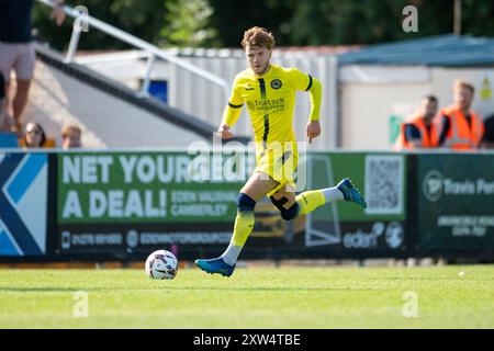 Farnborough, Royaume-Uni. 17 août 2024. Olly Pendlebury du Farnborough FC lors du match de Vanarama National League South entre Farnborough et Torquay United au Saunders transport Community Stadium. Crédit : Dave Vokes/Alamy Live News Banque D'Images