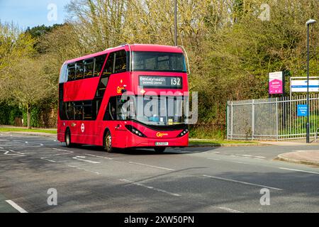 Alexander Dennis Enviro400EV London transport bus, Bexley Road, Eltham, Greater London Banque D'Images