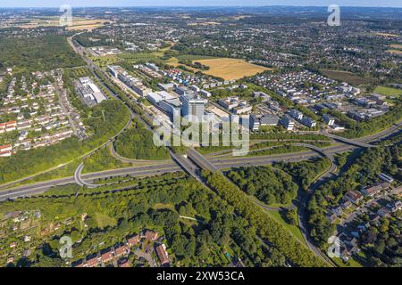 Luftbild, Stadtkrone Baustelle Gesamtansicht mit Wohngebiet und Fernsicht, Westfalendamm, Dortmund, Ruhrgebiet, Rhénanie-du-Nord-Westphalie, Deutschland ACHTUNGxMINDESTHONORARx60xEURO *** vue aérienne, Stadtkrone vue générale du chantier avec zone résidentielle et vue lointaine, Westfalendamm, Dortmund, Ruhr, Rhénanie du Nord-Westphalie, Allemagne ATTENTIONxMINDESTHONORARx60xEURO Banque D'Images