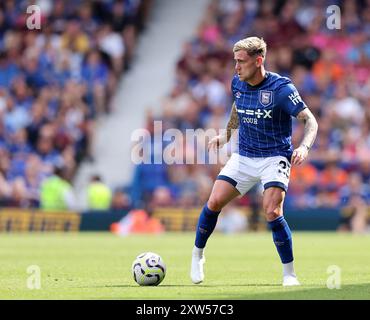 Ipswich, Royaume-Uni. 17 août 2024. Sammie Szmodics d'Ipswich Town lors du premier League match à Portman Road, Ipswich. Le crédit photo devrait se lire comme suit : David Klein/Sportimage crédit : Sportimage Ltd/Alamy Live News Banque D'Images
