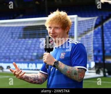 Ipswich, Royaume-Uni. 17 août 2024. Le chanteur Ed Sheeran lors du match de premier League à Portman Road, Ipswich. Le crédit photo devrait se lire comme suit : David Klein/Sportimage crédit : Sportimage Ltd/Alamy Live News Banque D'Images