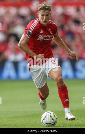 Nottingham, Royaume-Uni. 17 août 2024. Ryan Yates de Nottingham Forest lors du match de premier League Nottingham Forest vs Bournemouth au City Ground, Nottingham, Royaume-Uni, le 17 août 2024 (photo par Alfie Cosgrove/News images) à Nottingham, Royaume-Uni le 17/08/2024. (Photo par Alfie Cosgrove/News images/SIPA USA) crédit : SIPA USA/Alamy Live News Banque D'Images