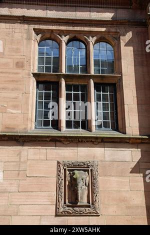 Sculpture d'éléphant sur la Maison du Conseil à Coventry Banque D'Images