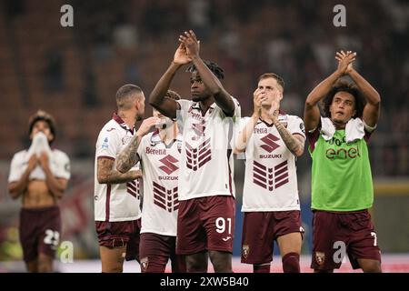 Milan, Italie. 17 août 2024. Les joueurs de Turin à la fin du match de football Serie A entre Milan et Turin au stade San Siro à Milan, dans le nord de l'Italie - samedi 17 août 2024. Sport - Soccer . (Photo de Marco Alpozzi/Lapresse) crédit : LaPresse/Alamy Live News Banque D'Images