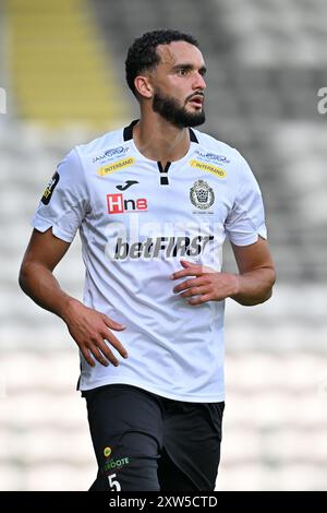 Roeselare, Belgique. 17 août 2024. Naim Boujouh (5 ans) de Lokeren photographié lors d'un match de foot entre le Club Brugge NXT et le KSC Lokeren Temse le jour 1 de la saison Challenger Pro League 2024-2025, le samedi 17 août 2024 à Roeselare, Belgique . Crédit : Sportpix/Alamy Live News Banque D'Images