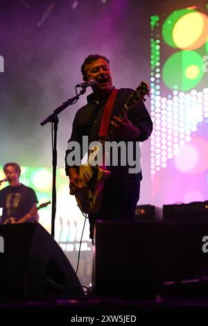 Trentham, Royaume-Uni, 17 août 2024. Manic Street Preachers jouent Trentham Live 2024. Crédit : TeeGeePix/Alamy Live News Banque D'Images