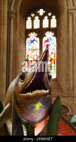 L'exposition monstres de la mer de monstres marins préhistoriques à la cathédrale de Peterborough. L'image montre un ophtalmosaure Banque D'Images