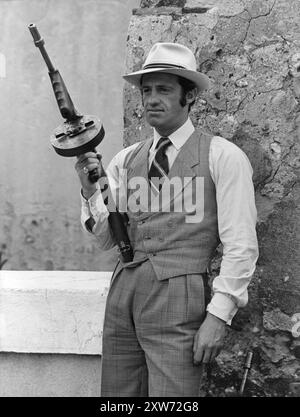 Portrait de JEAN-PAUL BELMONDO à BORSALINO 1970 réalisateur JACQUES DERAY roman EUGÈNE SACCOMANO costume Design JACQUES FONTERAY musique CLAUDE BOLLING Adel Productions / Marianne Productions / Paramount Pictures Banque D'Images