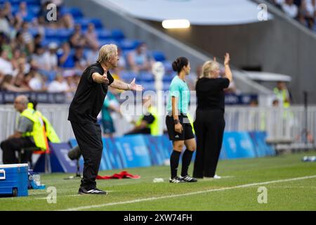 L'entraîneur-chef de l'Allemagne Horst Hrubesch est vu lors du match de demi-finale des Jeux Olympiques Paris 2024 féminin entre les États-Unis et l'Allemagne au stade de Lyon à Lyon, France. (Foto : Daniela Porcelli/Sports Press photo/C - DÉLAI D'UNE HEURE - ACTIVER FTP UNIQUEMENT SI LES IMAGES DATENT DE MOINS D'UNE HEURE - Alamy) Banque D'Images