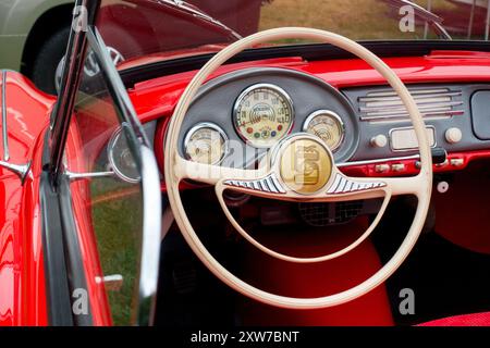 Škoda Felicia (1959 - 1964), intérieur du tableau de bord du volant Banque D'Images