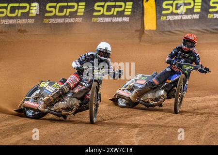 Cardiff, Royaume-Uni. 17 août 2024. Fredrik Lindgren (66 ans) de Suède lors du Grand Prix FIM Speedway de Grande-Bretagne au Principality Stadium, Cardiff le samedi 17 août 2024. (Photo : Ian Charles | mi News) crédit : MI News & Sport /Alamy Live News Banque D'Images