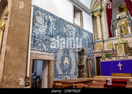 L'intérieur de l'église mère de Sao Salvador à Sines au Portugal Banque D'Images