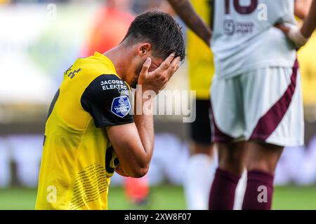 Breda, pays-Bas. 18 août 2024. BREDA, PAYS-BAS - 18 AOÛT : Leo Greiml du NAC Breda célèbre sa victoire lors du match néerlandais Eredivisie entre le NAC Breda et l'AFC Ajax au Rat Verlegh Stadion le 18 août 2024 à Breda, pays-Bas. (Photo de Joris Verwijst/Orange Pictures) crédit : Orange pics BV/Alamy Live News Banque D'Images