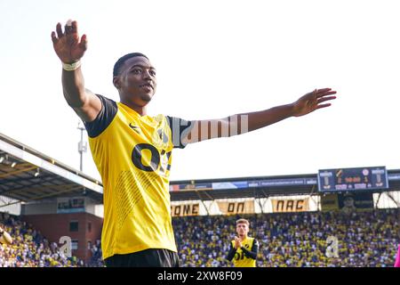Breda, pays-Bas. 18 août 2024. BREDA, PAYS-BAS - 18 AOÛT : Cherrion Valerius du NAC Breda célèbre sa victoire lors du match néerlandais Eredivisie entre le NAC Breda et l'AFC Ajax au Rat Verlegh Stadion le 18 août 2024 à Breda, pays-Bas. (Photo de Joris Verwijst/Orange Pictures) crédit : Orange pics BV/Alamy Live News Banque D'Images