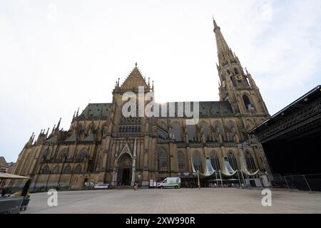 Linz, Autriche. 12 août 2024. la cathédrale en centre-ville Banque D'Images