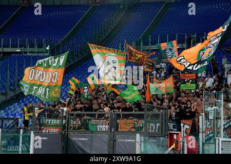 Rome, Italie. 18 août 2024. Supporters du Venezia FC lors du match de Serie A Enilive entre le SS Lazio et le Venezia FC au Stadio Olimpico le 18 août 2024 à Rome, Italie. Crédit : Giuseppe Maffia/Alamy Live News Banque D'Images