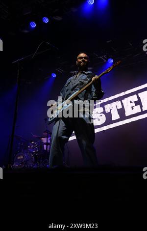 Trentham, Royaume-Uni. 18 août 2024. Busted joue au Trentham Live 2024. Crédit : TeeGeePix/Alamy Live News Banque D'Images