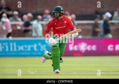 Taunton, Royaume-Uni. 18 août 2024. Ian Holland du Leicestershire battant lors de la demi-finale de la Metro Bank One Day Cup entre Somerset et Leicestershire au Cooper Associates County Ground. Crédit : Dave Vokes/Alamy Live News Banque D'Images