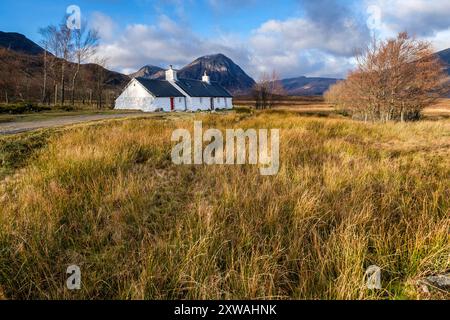 Maison typique, vallée de Glen Coe, Lochaber Geopark, Highlands, Écosse, Royaume-Uni Banque D'Images