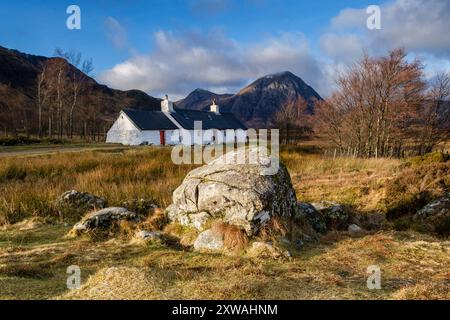 Maison typique, vallée de Glen Coe, Lochaber Geopark, Highlands, Écosse, Royaume-Uni Banque D'Images