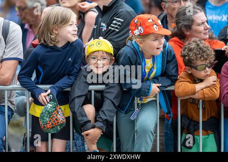 Alpe d'Huez, France - 18 août 2024, ambiance pendant le Tour de France femmes avec Zwift 2024, Etape 8 cycliste, le Grand-Bornand - Alpe d'Huez (149, 9 km) le 18 août 2024 à Alpe d'Huez, France - photo Florian Frison/DPPI crédit : DPPI Media/Alamy Live News Banque D'Images