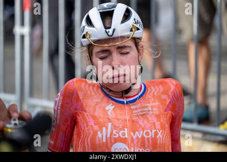 Alpe d'Huez, France - 18 août 2024, VOLLERING demi pendant le Tour de France femmes avec Zwift 2024, Etape 8 course cycliste, le Grand-Bornand - Alpe d'Huez (149, 9 km) le 18 août 2024 à Alpe d'Huez, France - photo Florian Frison/DPPI crédit : DPPI Media/Alamy Live News Banque D'Images