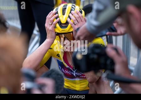 Alpe d'Huez, France - 18 août 2024, NIEWIADOMA Katarzyna pendant le Tour de France femmes avec Zwift 2024, Etape 8 cycliste, le Grand-Bornand - Alpe d'Huez (149, 9 km) le 18 août 2024 à Alpe d'Huez, France - photo Florian Frison/DPPI crédit : DPPI Media/Alamy Live News Banque D'Images