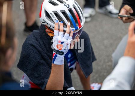 Alpe d'Huez, France - 18 août 2024, Juliette LABOUS pendant le Tour de France femmes avec Zwift 2024, étape 8, course cycliste, le Grand-Bornand - Alpe d'Huez (149, 9 km) le 18 août 2024 à Alpe d'Huez, France - photo Florian Frison/DPPI crédit : DPPI Media/Alamy Live News Banque D'Images