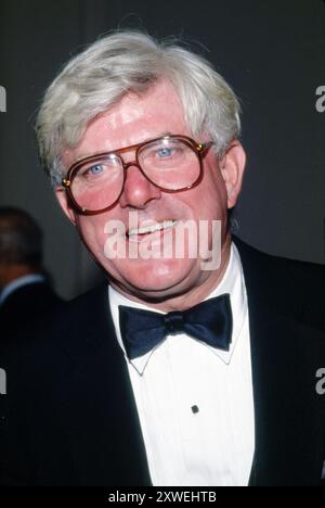 **FICHIER PHOTO** Phil Donahue est décédé. Phil Donahue Circa 1980's Credit : Ralph Dominguez/MediaPunch Banque D'Images