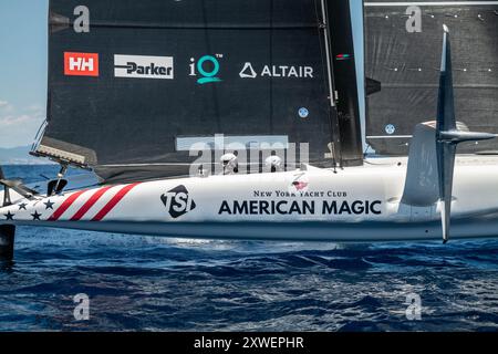 37E ÉQUIPE DE LA COUPE DE L'AMERICA, Copa America· New York Yacht Club American Magic Boat America (classe AC40) (USA) L'équipe américaine navigue à Barcelone. Cat Banque D'Images