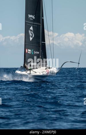 37E ÉQUIPE DE LA COUPE DE L'AMERICA, Copa America· New York Yacht Club American Magic Boat America (classe AC40) (USA) L'équipe américaine navigue à Barcelone. Cat Banque D'Images