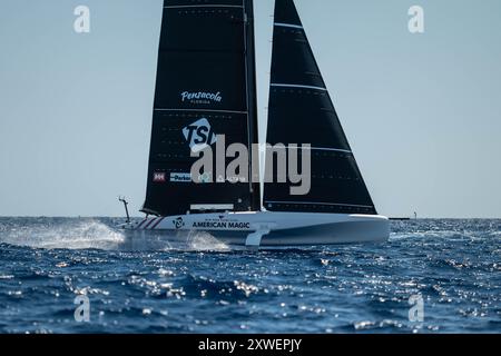 37E ÉQUIPE DE LA COUPE DE L'AMERICA, Copa America· New York Yacht Club American Magic Boat America (classe AC40) (USA) L'équipe américaine navigue à Barcelone. Cat Banque D'Images