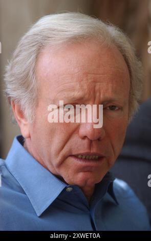 Le premier des six débats présidentiels tenus parmi les canditades démocrates pour le président 2004. Le débat a eu lieu à l'audtiorim Popejoy à l'Université du Nouveau-Mexique à Albuquerque. Sénateur Joe Lieberman. Banque D'Images